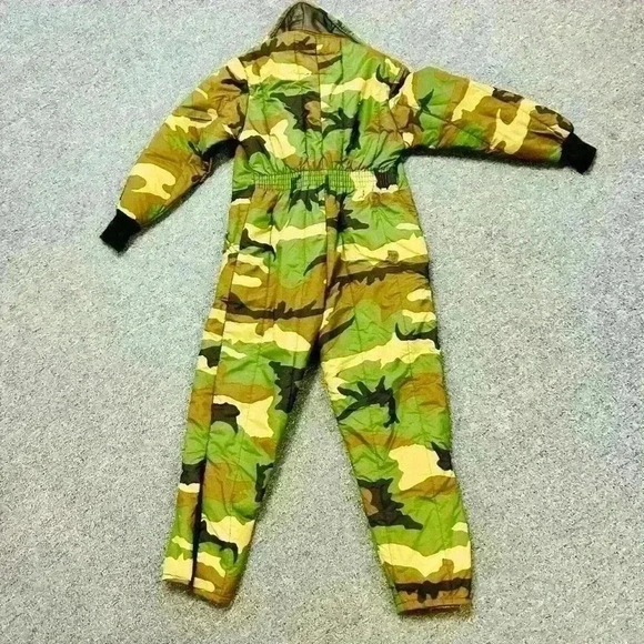 Highland Mills Camo Long Sleeve
Coverall Boy's Medium - Picture 4 of 9